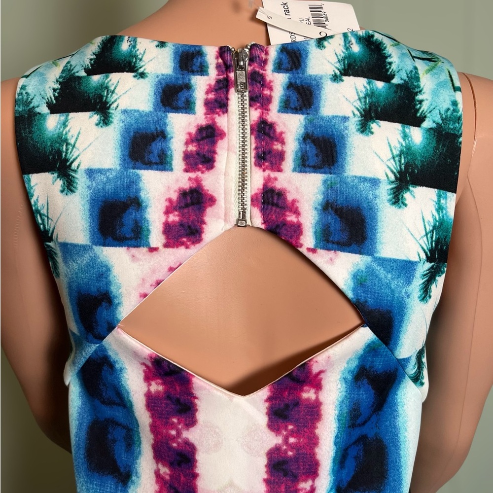 OOTD Nordstrom Rack. NWT. Cut Out Back. Beach, Party, Summer. Size Small. - Picture 4 of 8